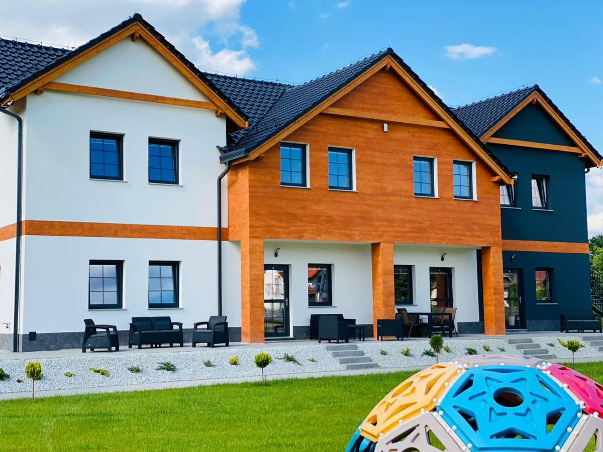 Wonder Home - Apartamenty Halo Karkonosze Z Ogrodem, Sezonowym Basenem, Placem Zabaw I Widokiem Na Sniezke - Zlokalizowane Blisko Karpacza Mysłakowice Buitenkant foto